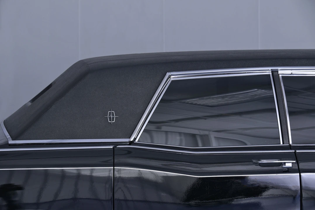 1969 Lincoln Continental 4th Gen - Image 16 of 31
