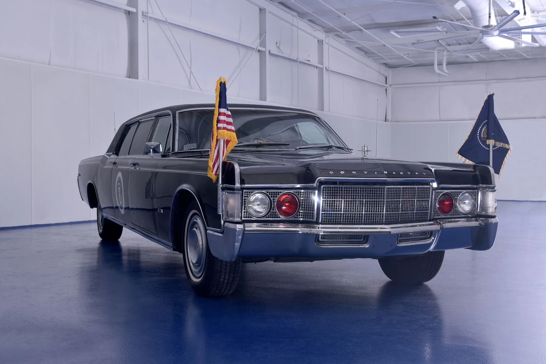 1969 Lincoln Continental 4th Gen - Image 4 of 31