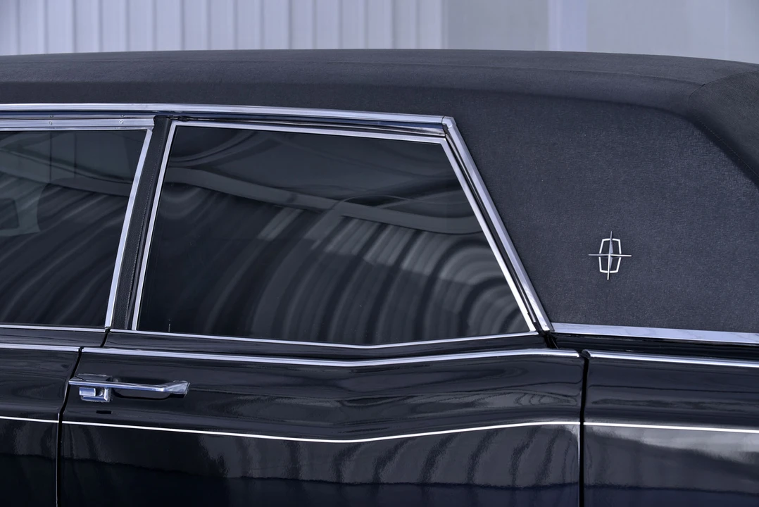 1969 Lincoln Continental 4th Gen - Image 29 of 31