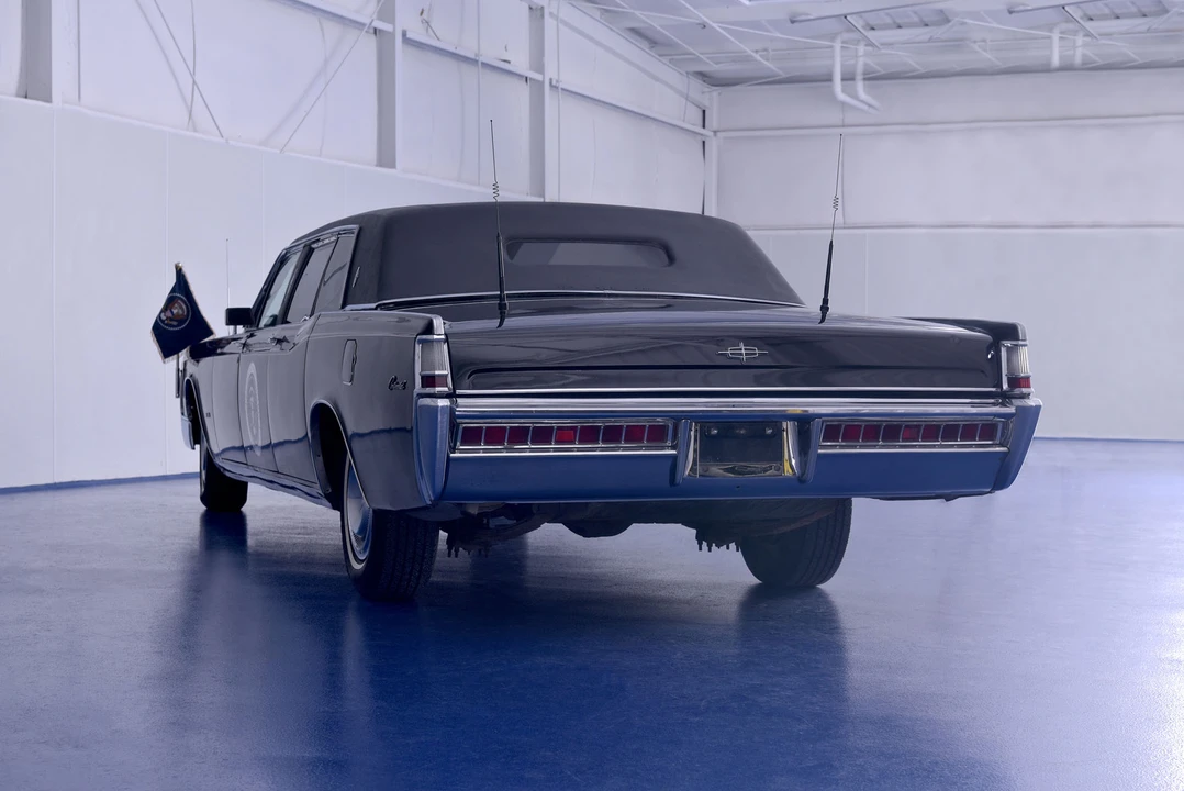1969 Lincoln Continental 4th Gen - Image 9 of 31