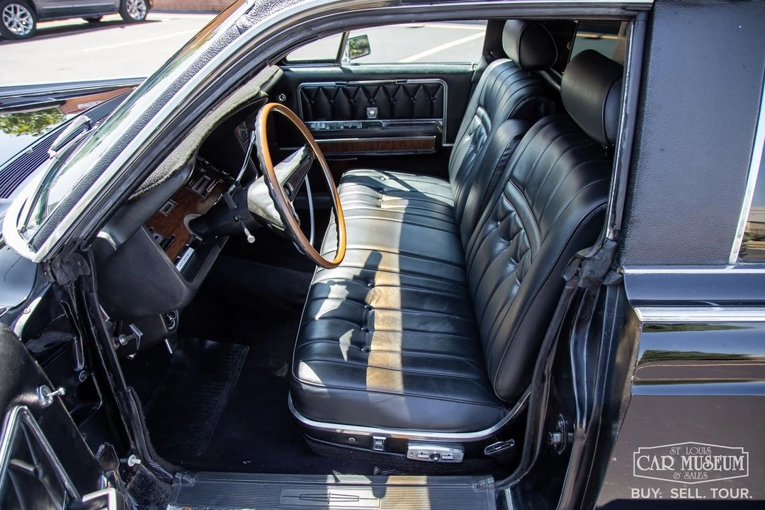 1969 Lincoln Continental 4th Gen - Image 28 of 31