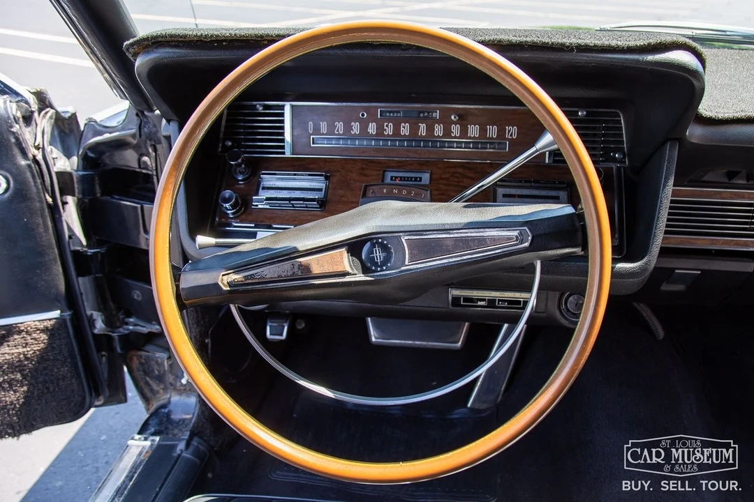 1969 Lincoln Continental 4th Gen - Image 30 of 31