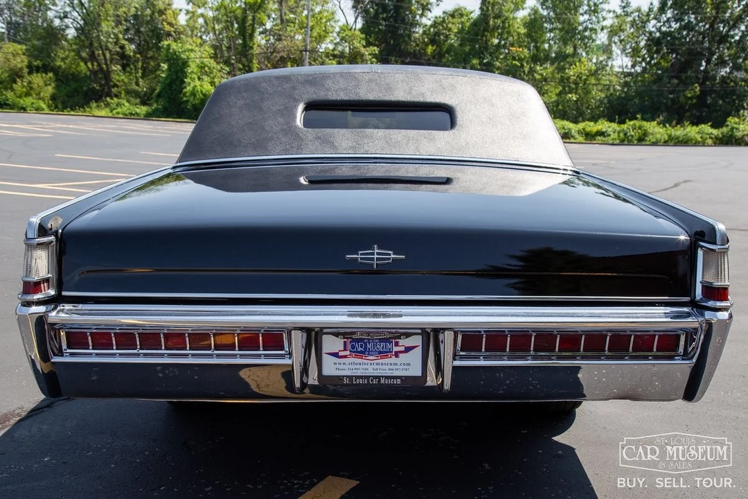 1969 Lincoln Continental 4th Gen - Image 7 of 21