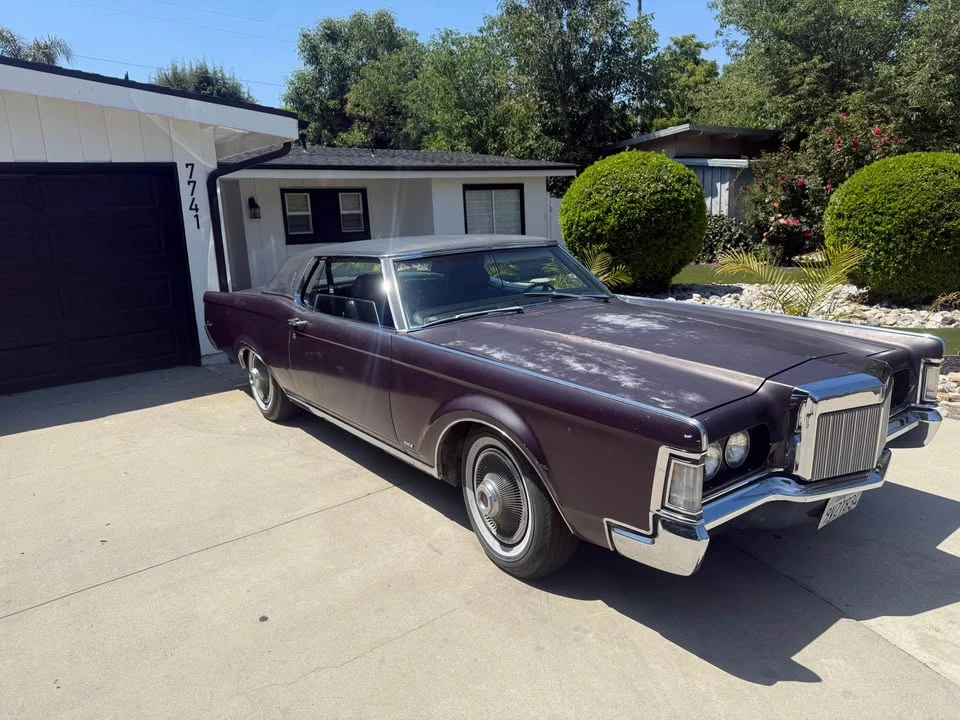 1969 Lincoln Continental Mark III - Image 3 of 7