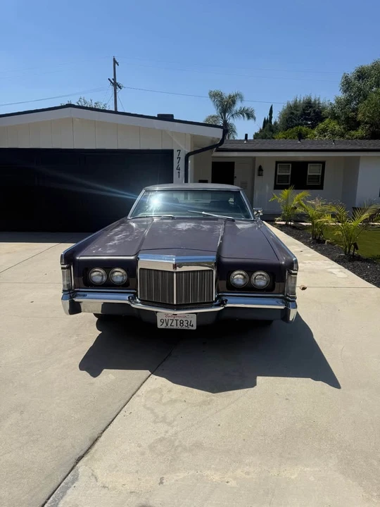 1969 Lincoln Continental Mark III - Image 4 of 7