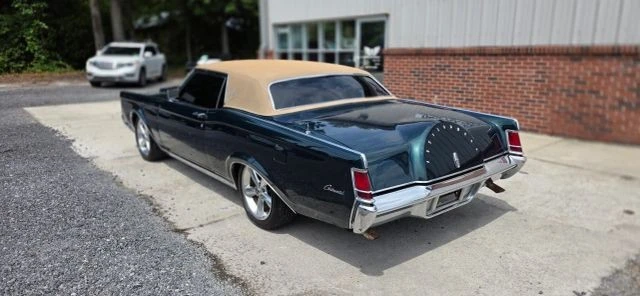 1969 Lincoln Continental Mark III - Image 5 of 16