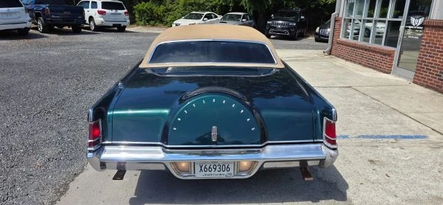 1969 Lincoln Continental Mark III - Image 7 of 16