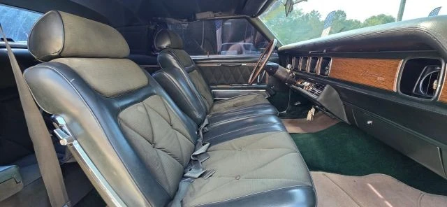 1969 Lincoln Continental Mark III - Image 14 of 16