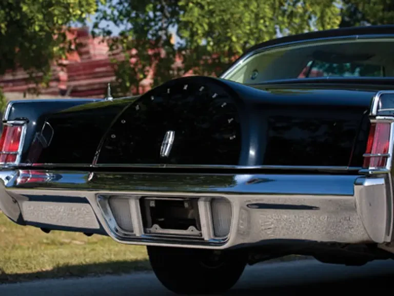 1969 Lincoln Continental Mark III - Image 4 of 10