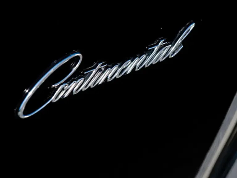 1969 Lincoln Continental Mark III - Image 2 of 10