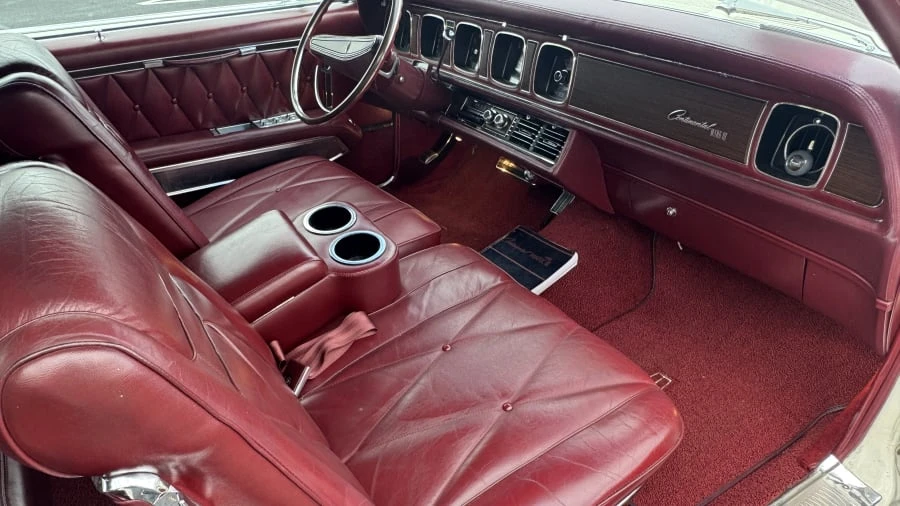 1968 Lincoln Continental Mark III - Image 19 of 31