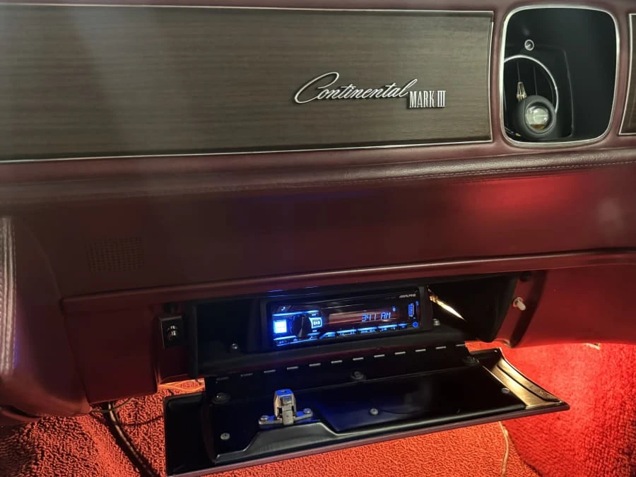 1968 Lincoln Continental Mark III - Image 22 of 31
