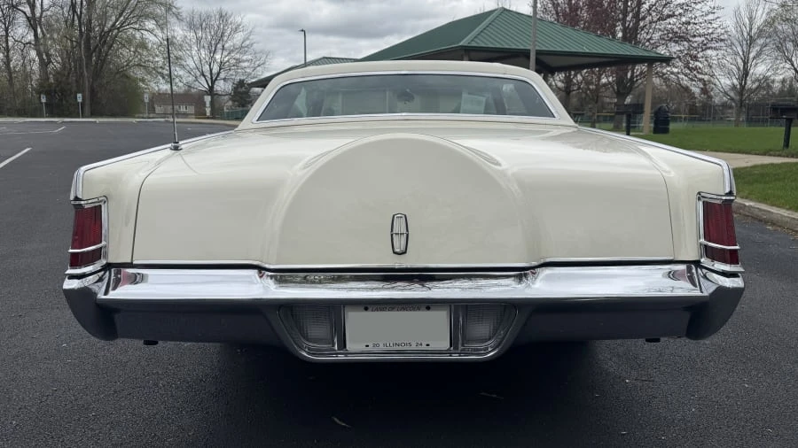1968 Lincoln Continental Mark III - Image 5 of 31