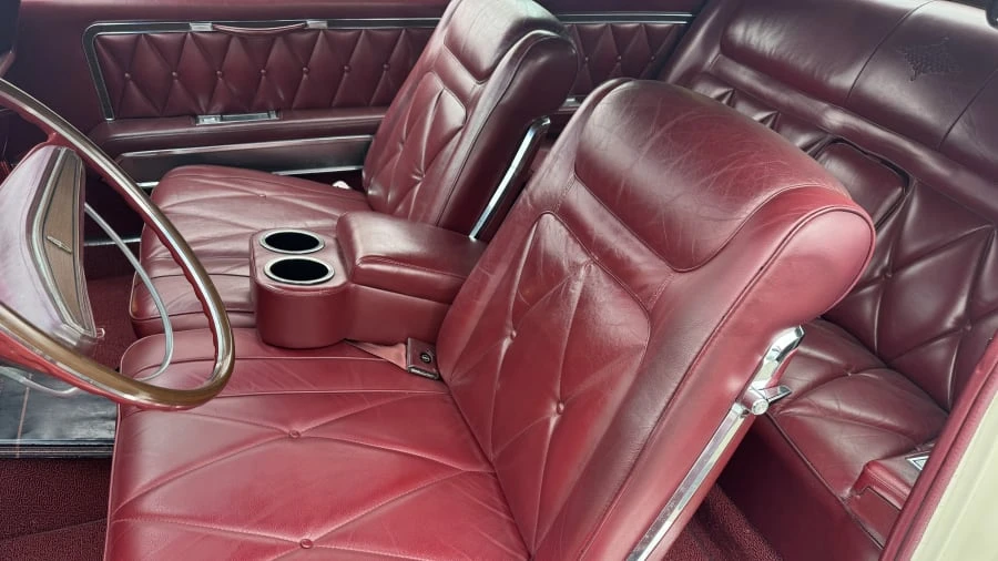 1968 Lincoln Continental Mark III - Image 29 of 31