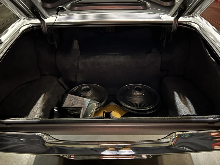 1969 Lincoln Continental Mark III - Image 5 of 7