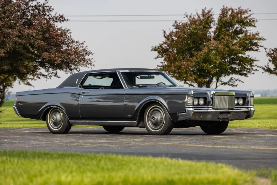 1969 Lincoln Continental Mark III - Image 6 of 31