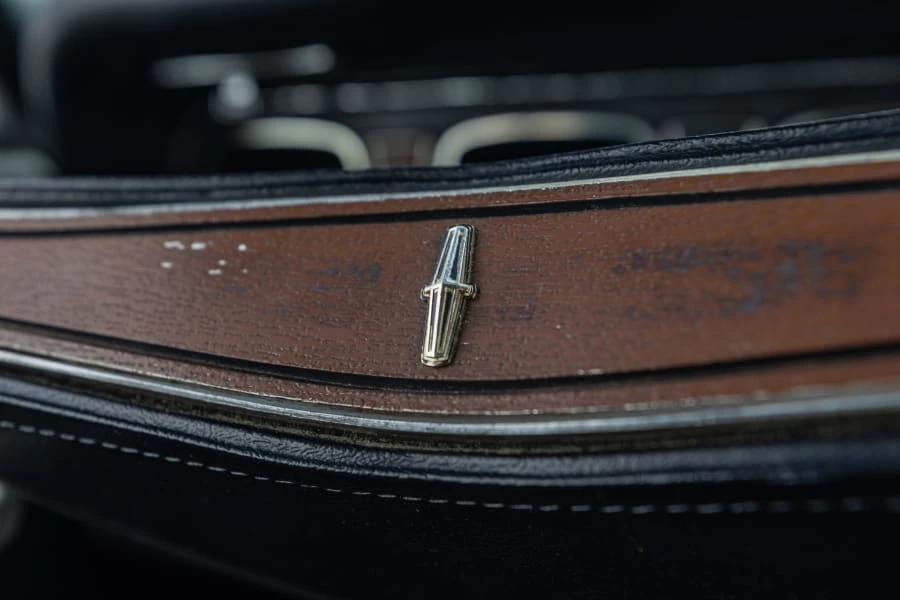 1969 Lincoln Continental Mark III - Image 26 of 31