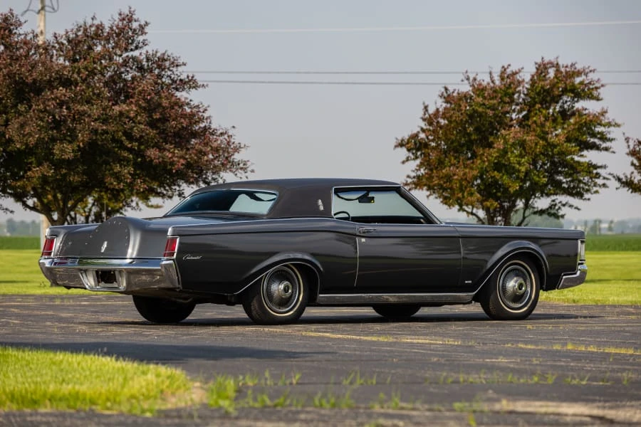 1969 Lincoln Continental Mark III - Image 3 of 31