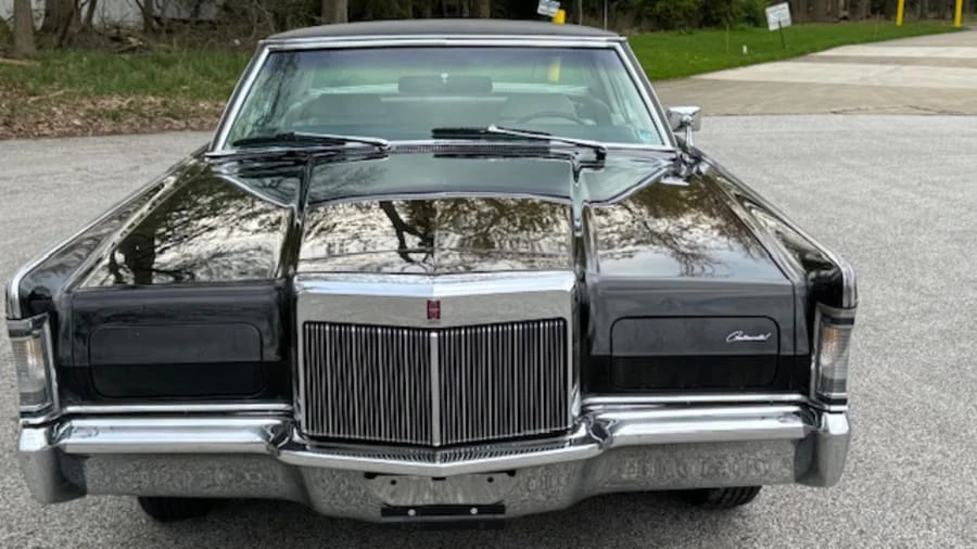 1969 Lincoln Continental Mark III - Image 2 of 30