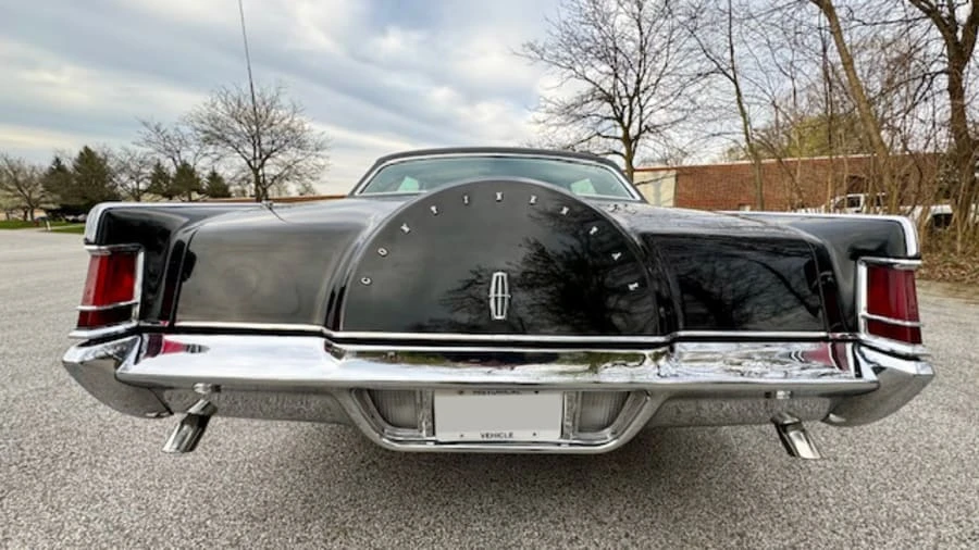 1969 Lincoln Continental Mark III - Image 3 of 30