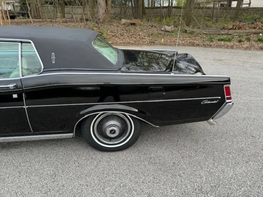 1969 Lincoln Continental Mark III - Image 6 of 30