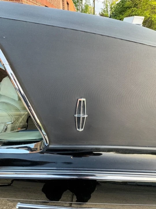 1969 Lincoln Continental Mark III - Image 10 of 30