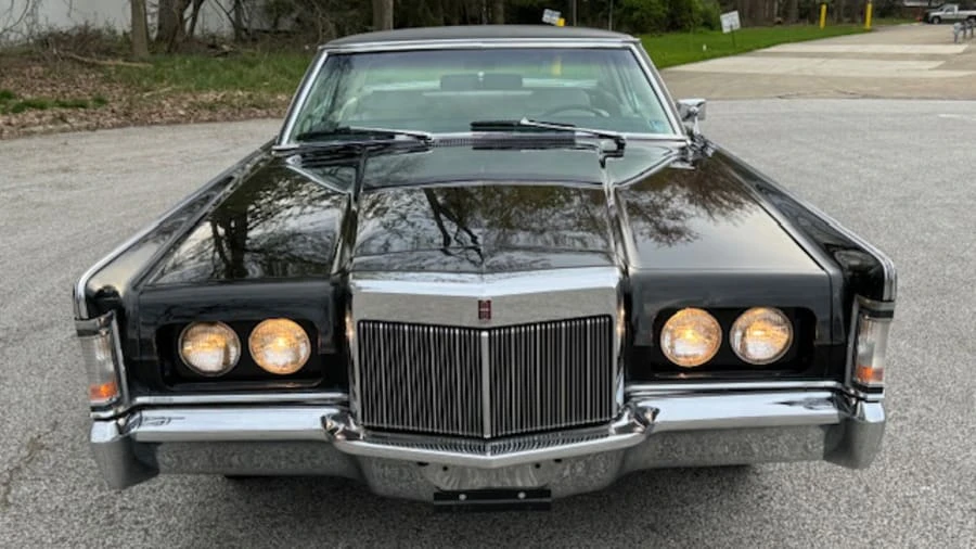 1969 Lincoln Continental Mark III - Image 4 of 30