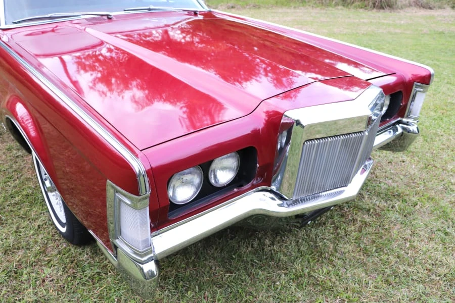 1969 Lincoln Continental Mark III - Image 7 of 12