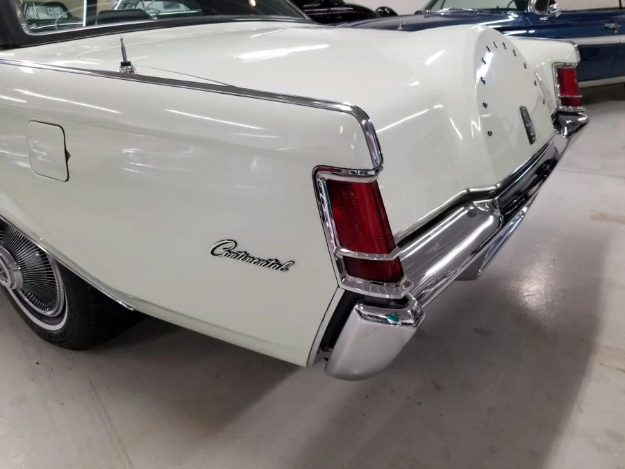 1969 Lincoln Continental Mark III - Image 6 of 6