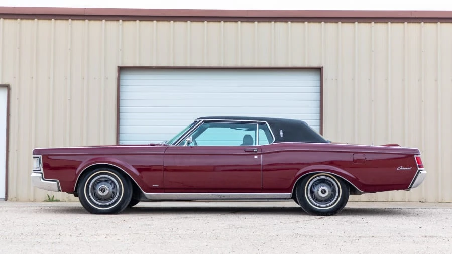 1969 Lincoln Continental Mark III - Image 2 of 12