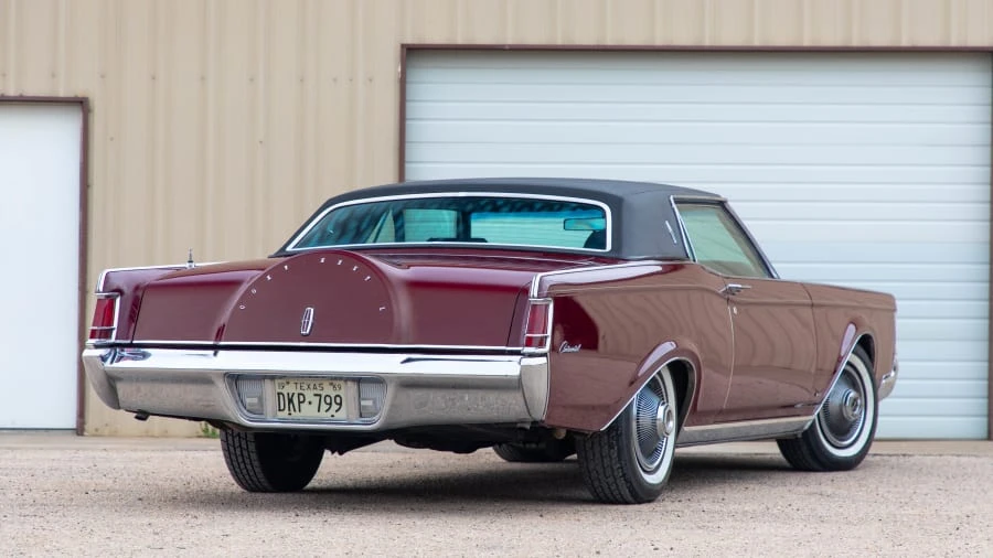 1969 Lincoln Continental Mark III - Image 3 of 12