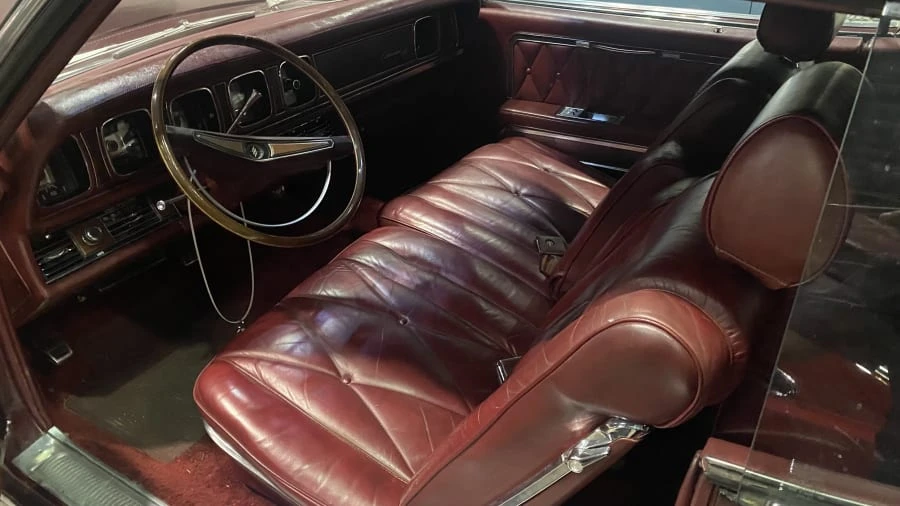 1969 Lincoln Continental Mark III - Image 5 of 5