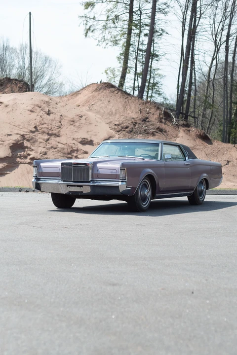 1969 Lincoln Continental Mark III - Image 8 of 22