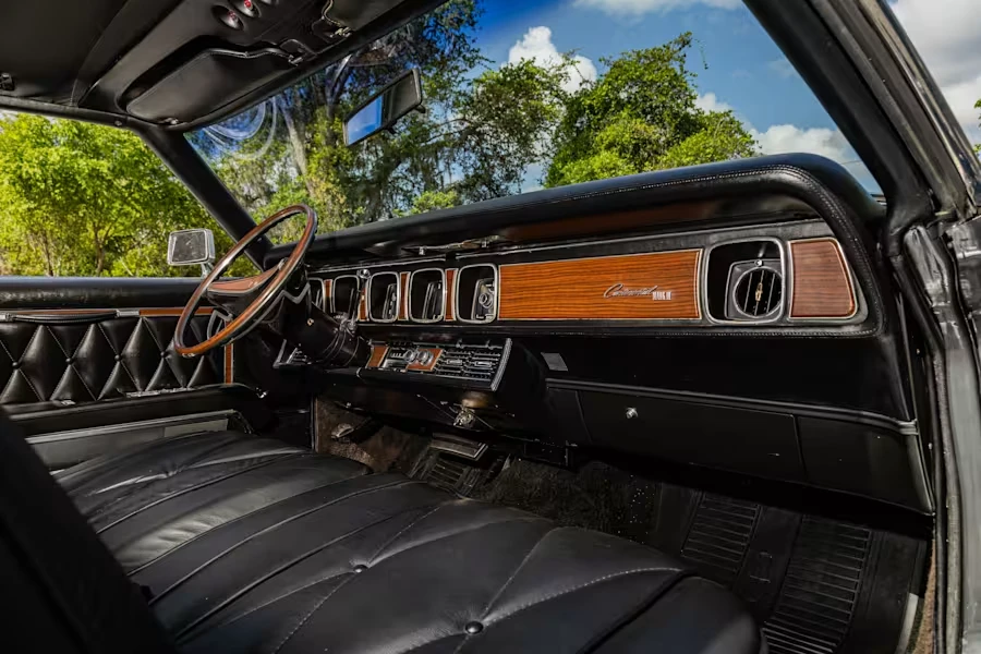 1969 Lincoln Continental Mark III - Image 21 of 31