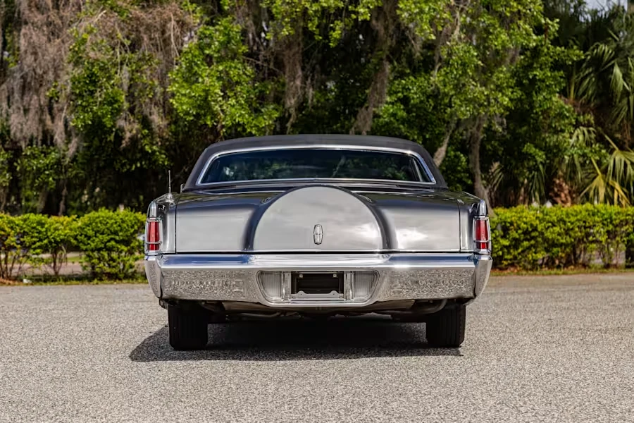1969 Lincoln Continental Mark III - Image 5 of 31