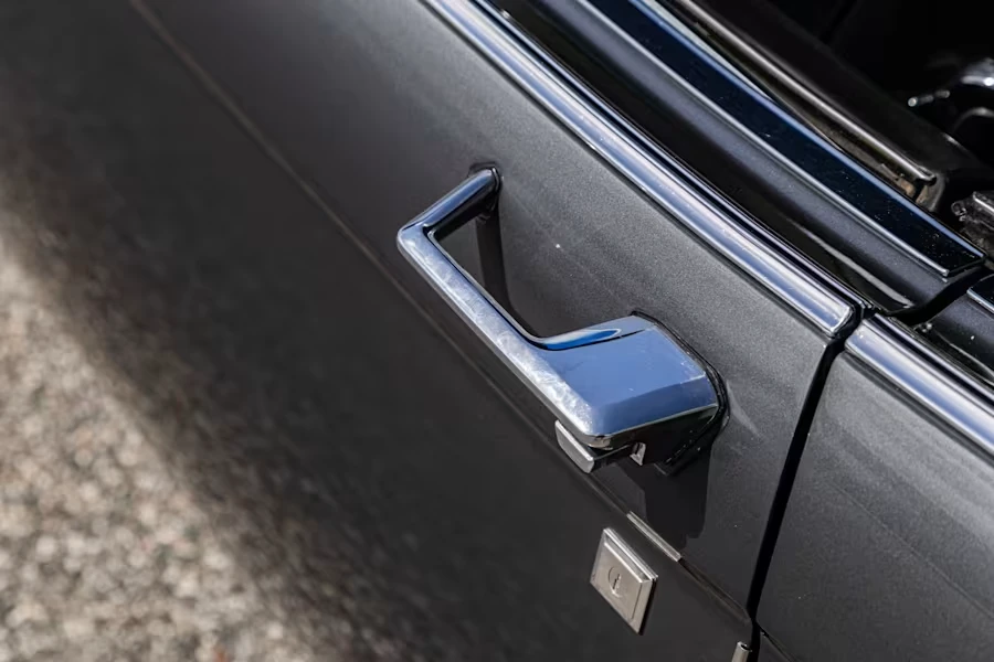 1969 Lincoln Continental Mark III - Image 7 of 31