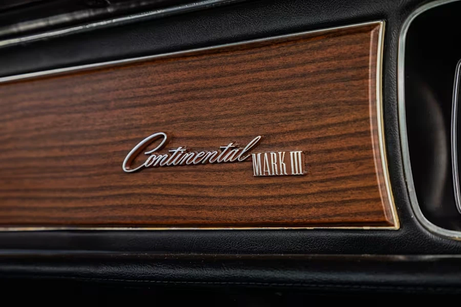 1969 Lincoln Continental Mark III - Image 28 of 31