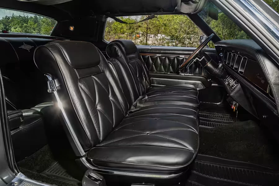 1969 Lincoln Continental Mark III - Image 27 of 31
