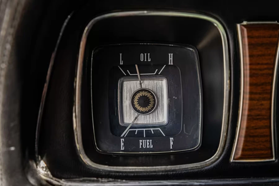 1969 Lincoln Continental Mark III - Image 25 of 31