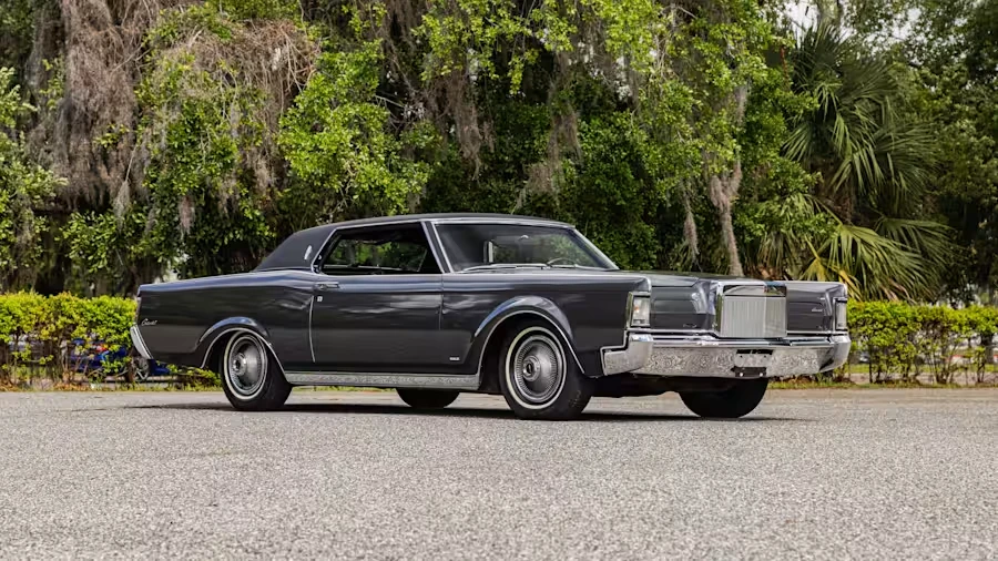 1969 Lincoln Continental Mark III - Image 6 of 31
