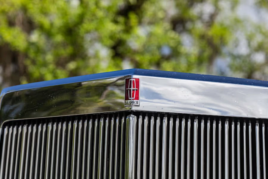 1969 Lincoln Continental Mark III - Image 11 of 31