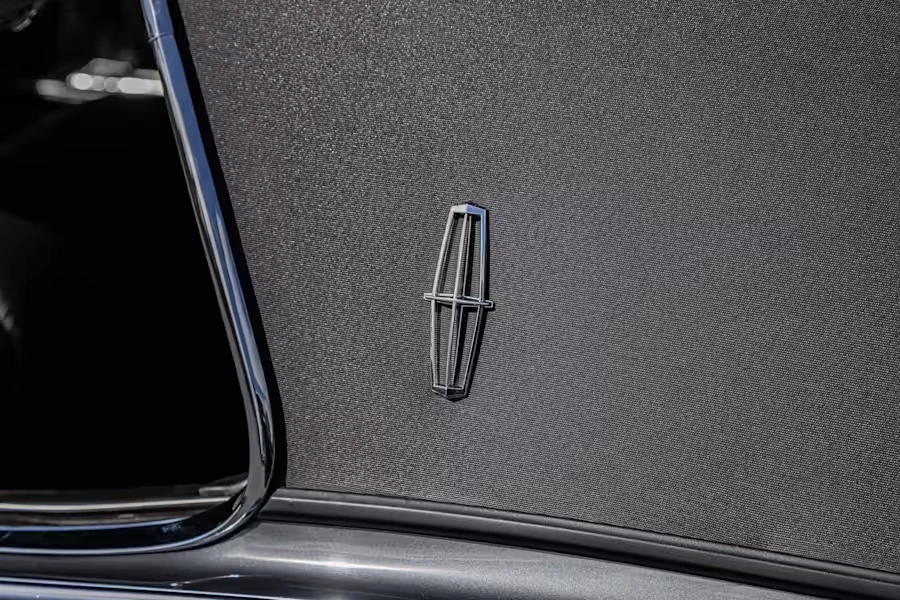 1969 Lincoln Continental Mark III - Image 20 of 31