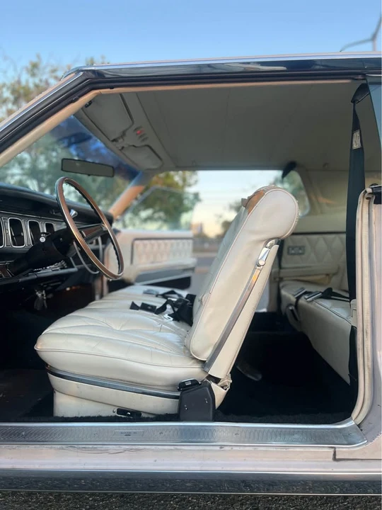 1969 Lincoln Continental Mark III - Image 17 of 20