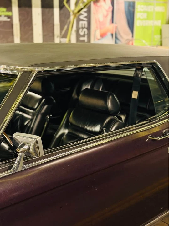 1969 Lincoln Continental Mark III - Image 6 of 17