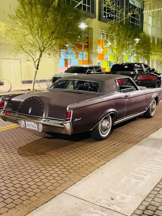 1969 Lincoln Continental Mark III - Image 3 of 17