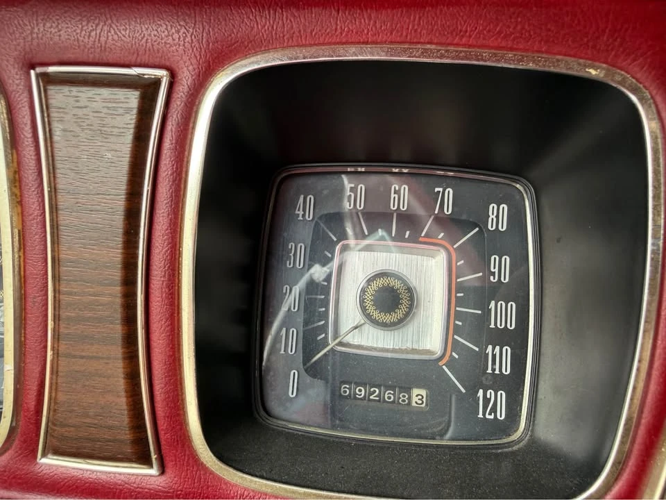 1969 Lincoln Continental Mark III - Image 11 of 12