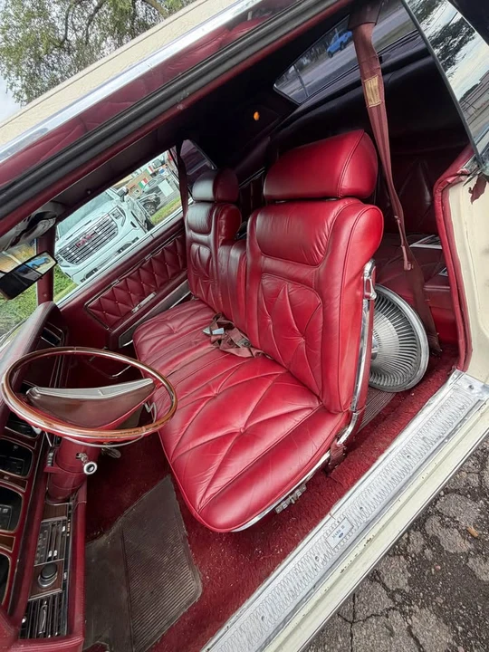 1969 Lincoln Continental Mark III - Image 5 of 12