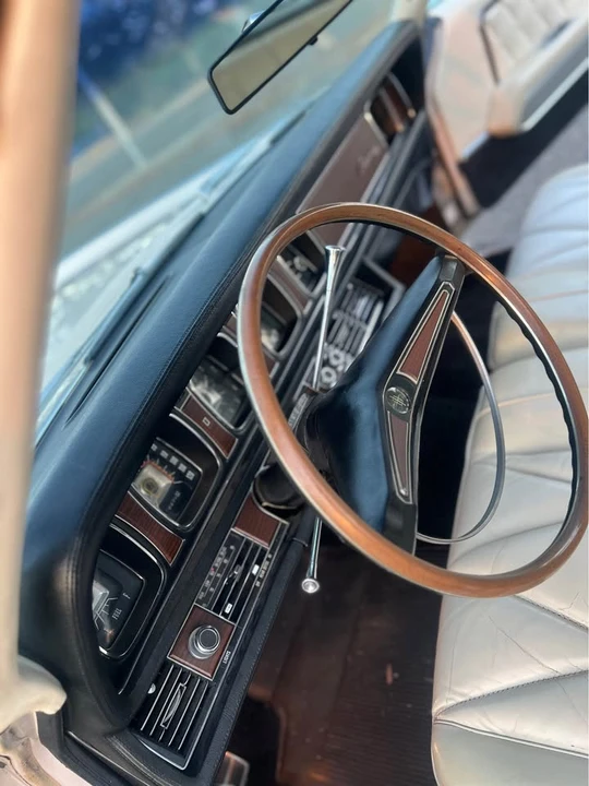 1969 Lincoln Continental Mark III - Image 12 of 18