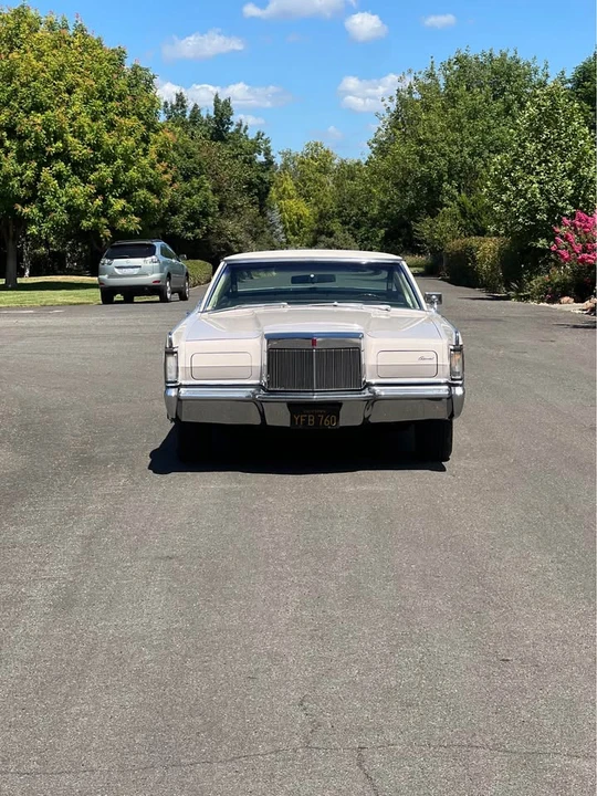 1969 Lincoln Continental Mark III - Image 4 of 18