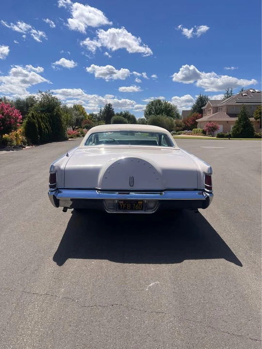 1969 Lincoln Continental Mark III - Image 7 of 18